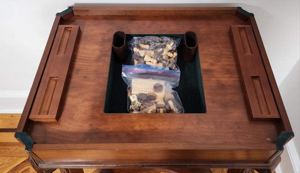 Vintage Butler Cherry Lift Top Game Table With Games and Pieces