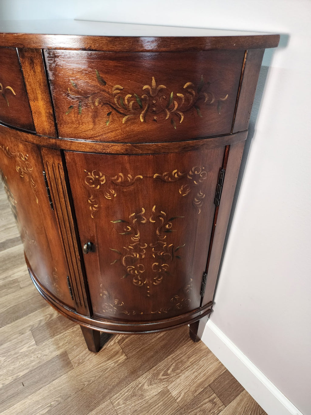 Ethan Allen Demilune