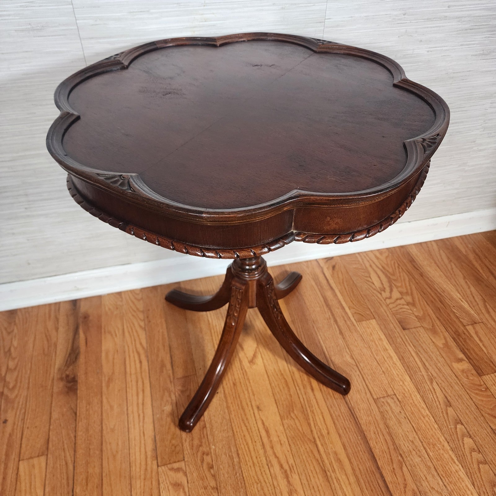 Antique Vintage Pedestal Pie Crust Table