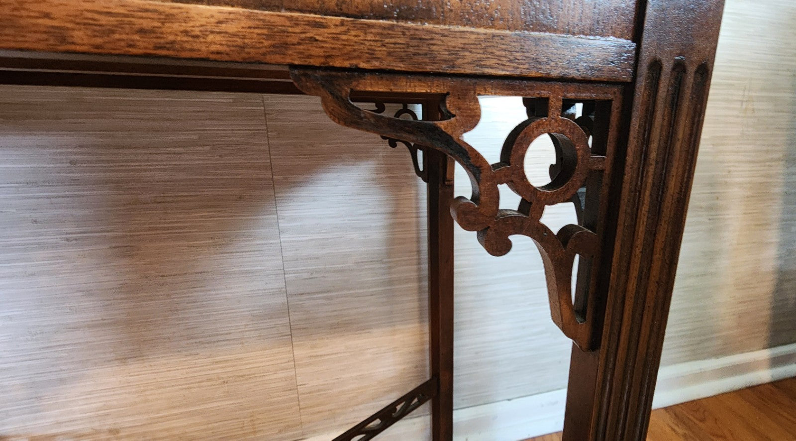 Vintage Drexel Heritage Tea Table