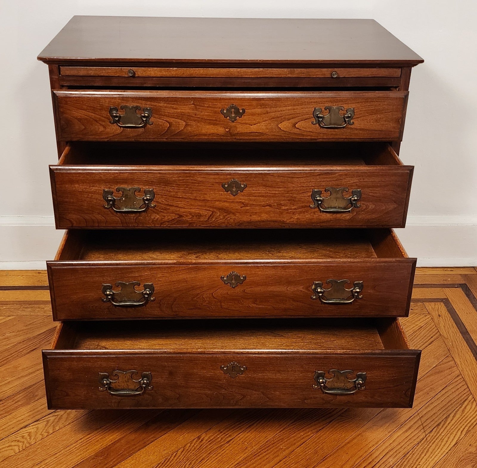 Pennsylvania House Dresser With Tray