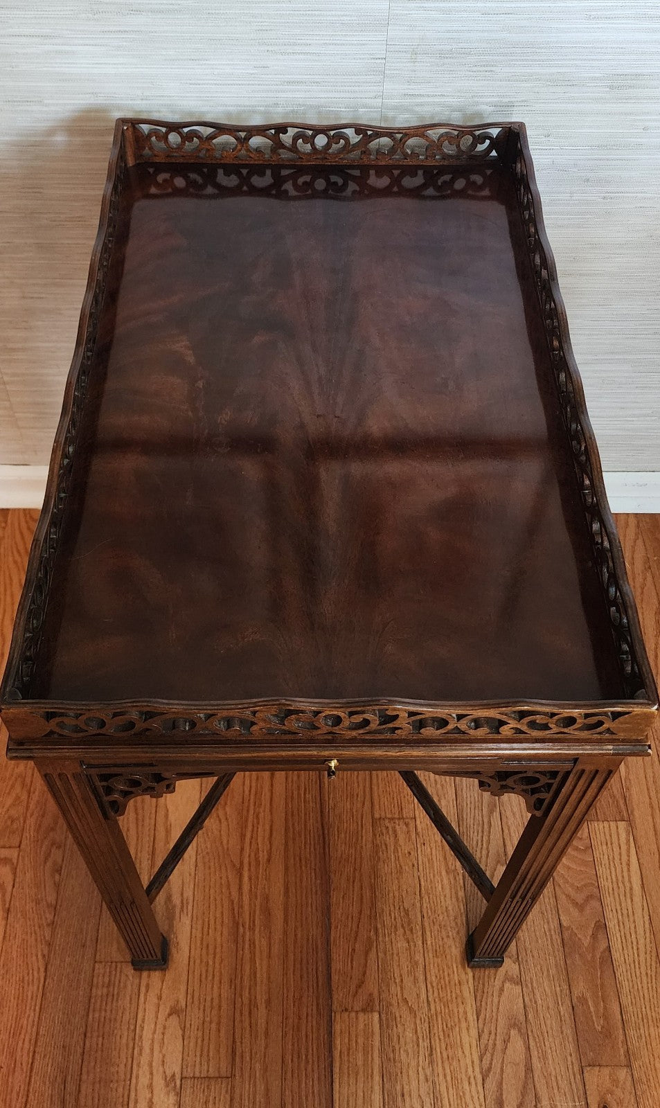 Vintage Drexel Heritage Tea Table