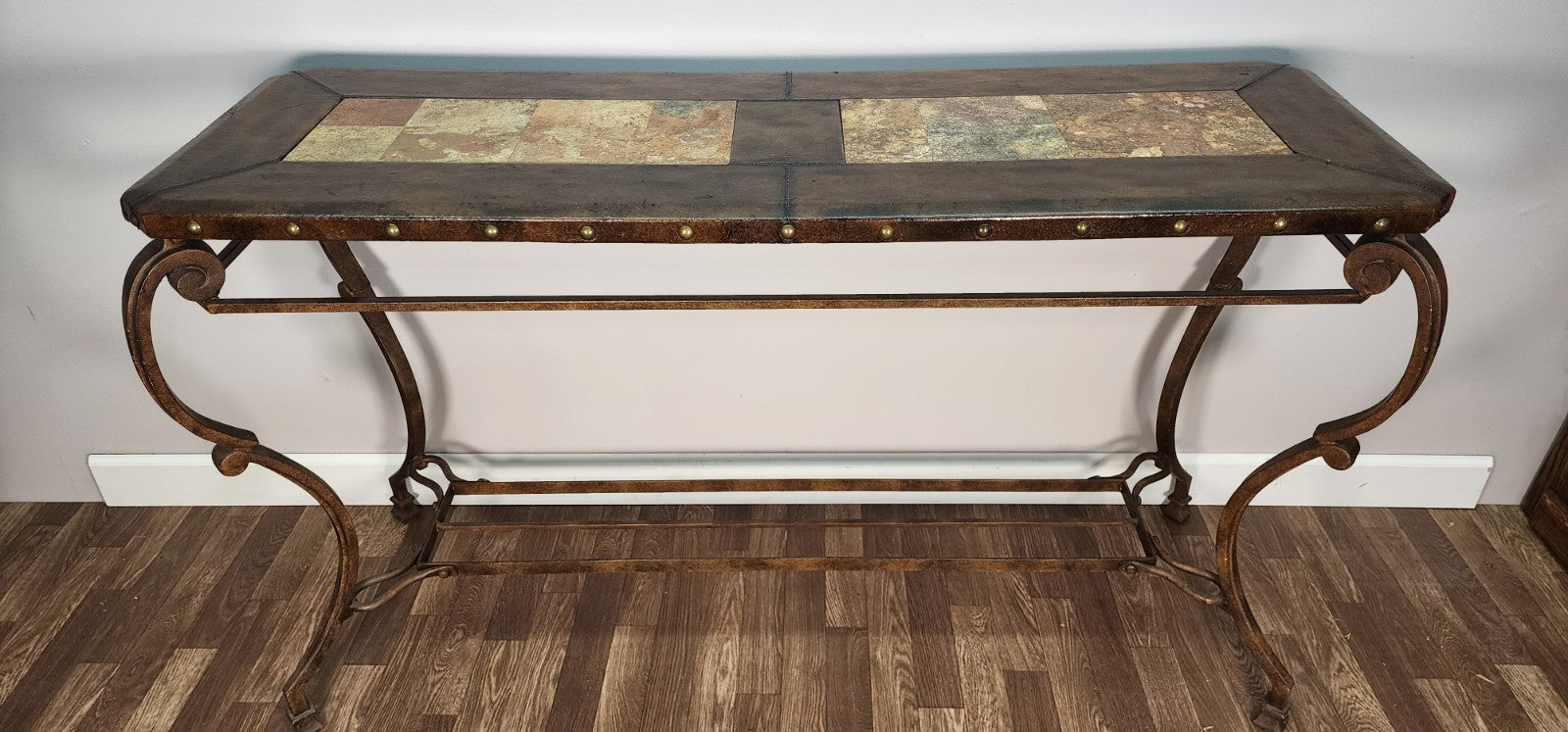 Bernhardt Console Entry Table