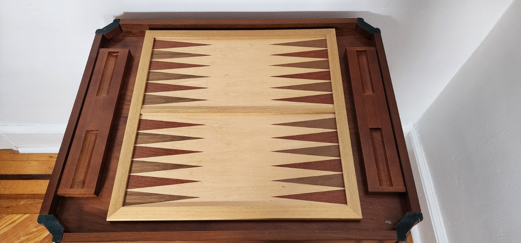 Vintage Butler Cherry Lift Top Game Table With Games and Pieces
