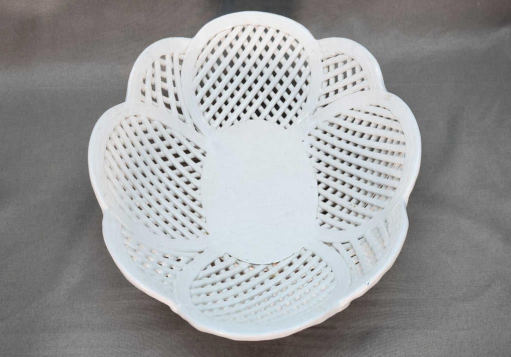 White Ceramic Scalloped Bowl