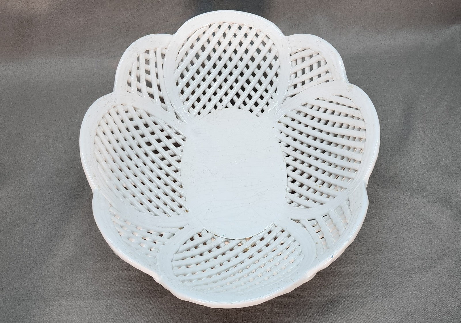 White Ceramic Scalloped Bowl