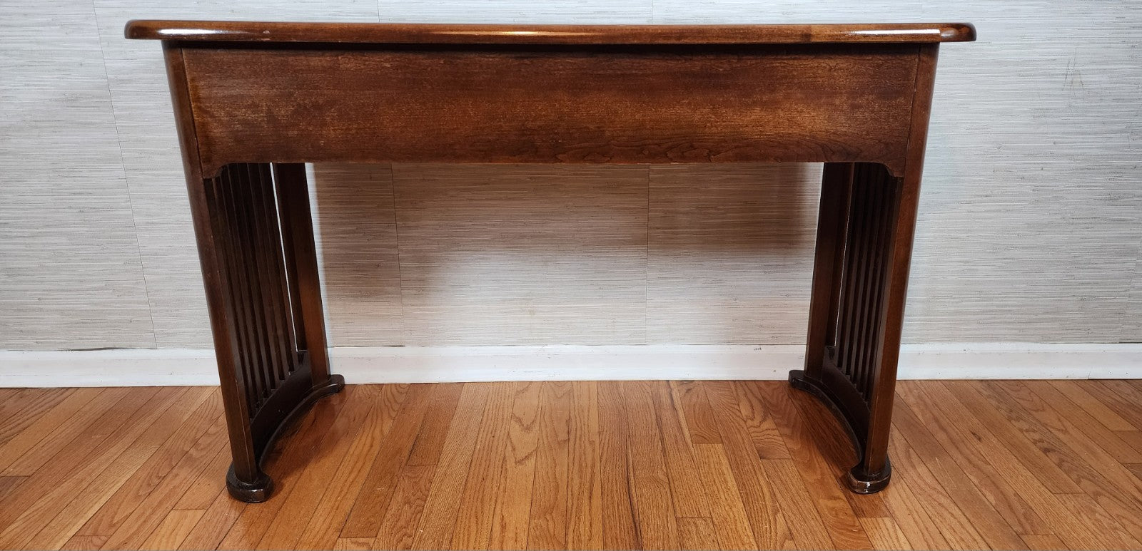 Bassett Vintage Console or Entry Table