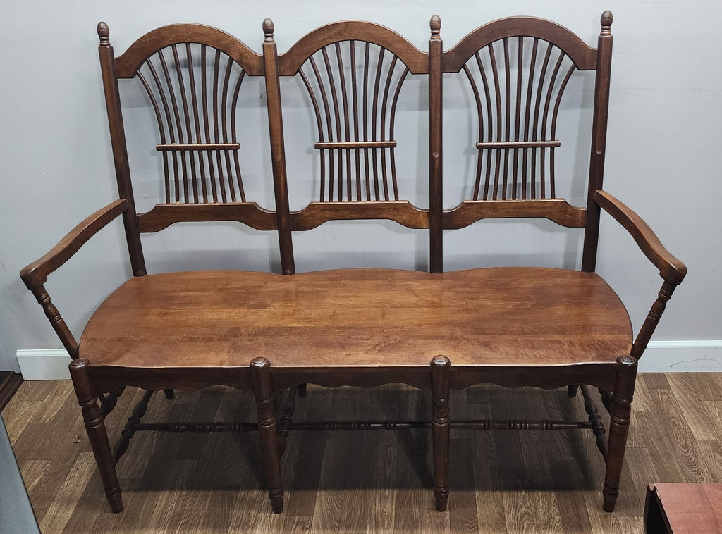 Simply Amish Tripple seat Windsor Bench Setee