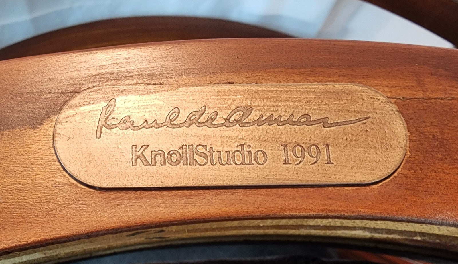 Knoll Studio 1991 Raul de Armas Mid-Century Modern