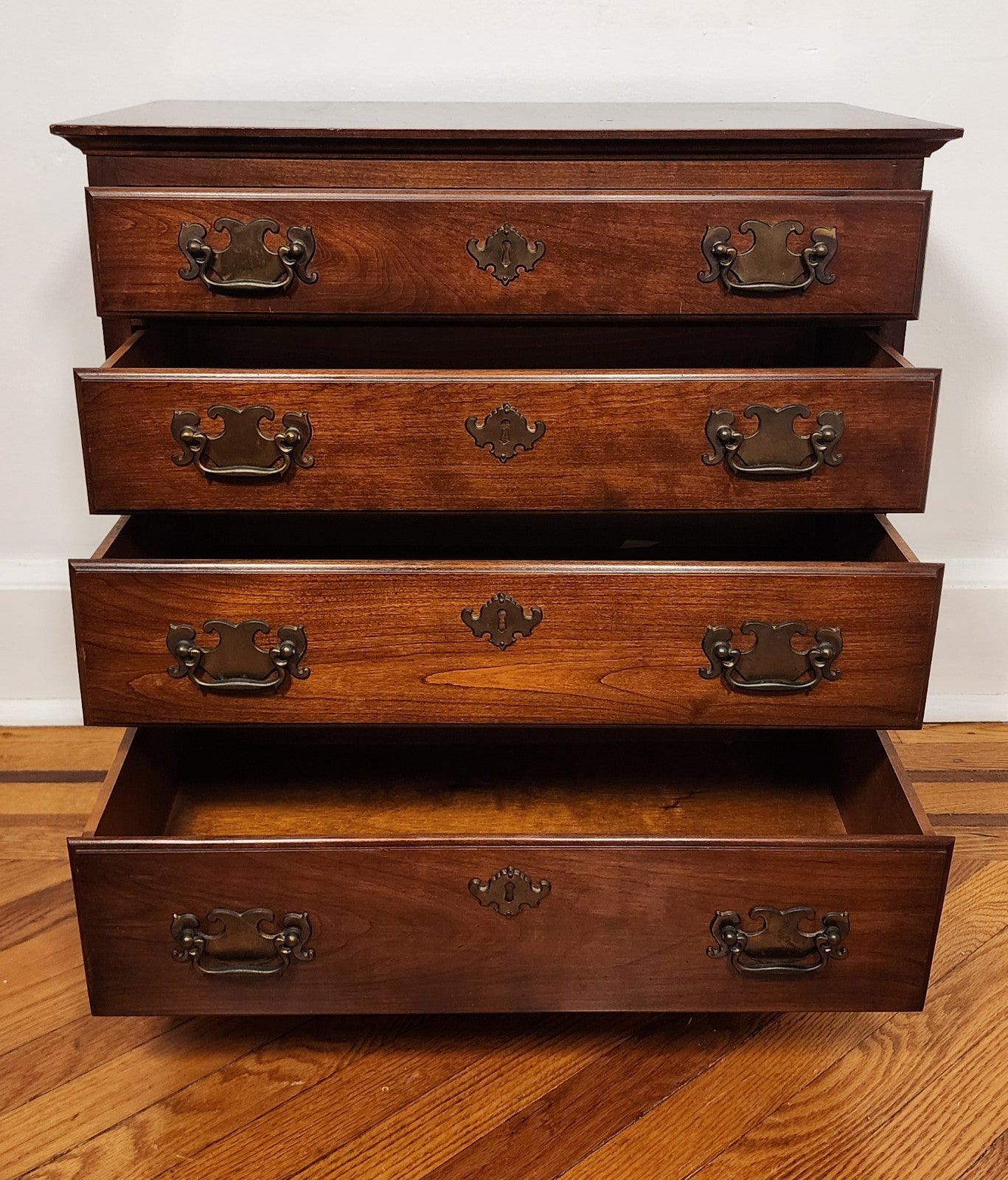 Pennsylvania House Night Stand Table